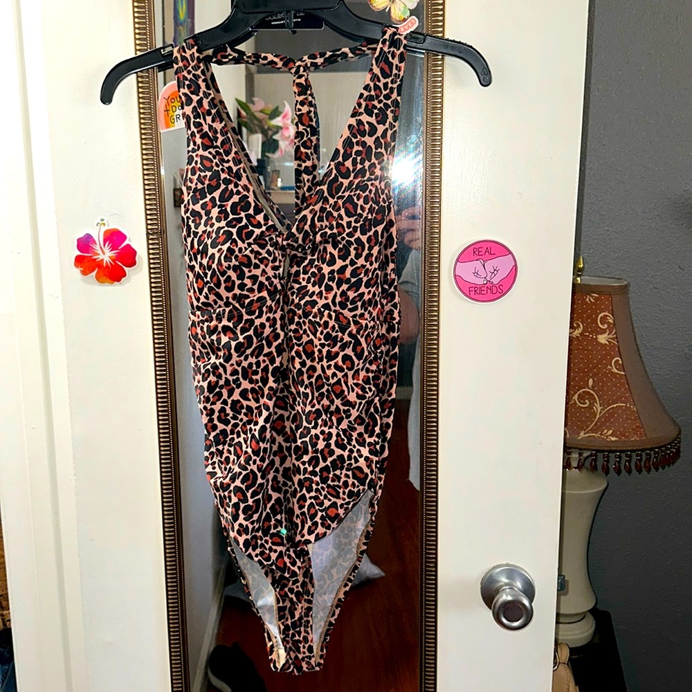 Kona Sol leopard 1 piece bathing suit